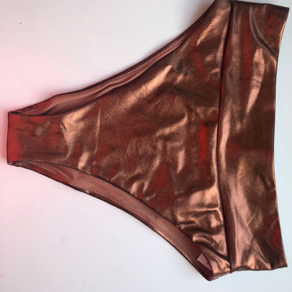 AERIE 2 piece floral and metallic swim - Picture 4 of 8